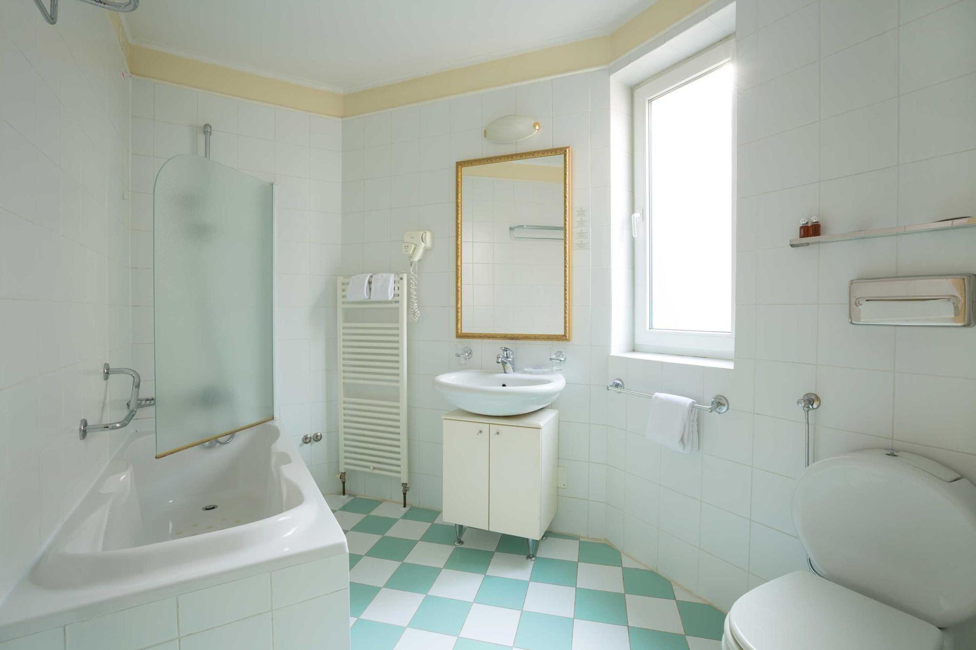 Hotel Continental Opatija Ngoại thất bức ảnh
